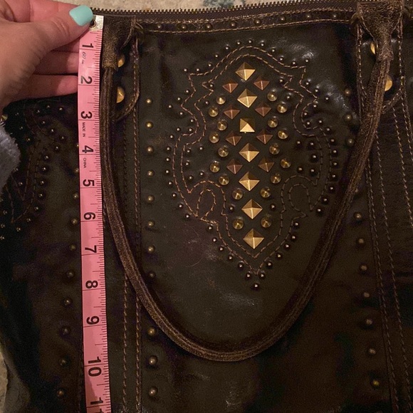 FRYE XL PHOENIX DECO STUDDED CHOCOLATE TOTE - Picture 3 of 14